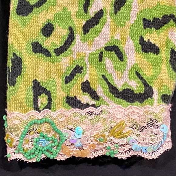 W Medium Vintage Charlotte Tarantola (Anthropologie) beaded sweater. - Picture 6 of 8